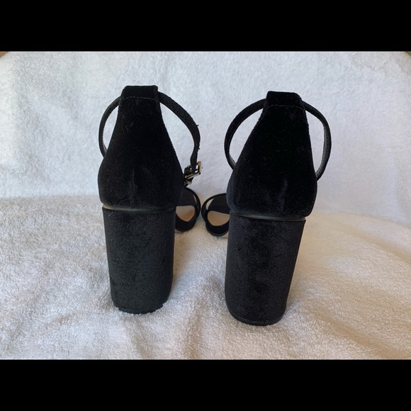 NWOT Black Block Heel - Picture 4 of 7